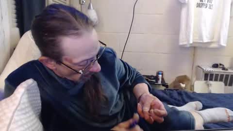 Snapshot of puff0169 chatting on March 19, 3:21 am puff0169 online show from March 19, 3:21 am