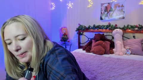 puffybun online show from December 16, 12:04 am