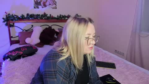 puffybun online show from December 22, 11:41 pm