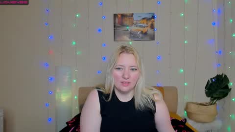 puffybun online show from March 4, 11:43 pm