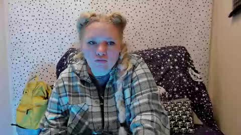 puffybun online show from February 22, 9:13 pm