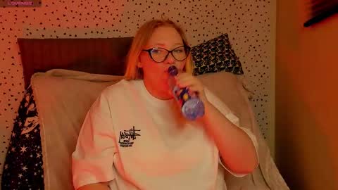 puffybun online show from March 5, 9:11 pm