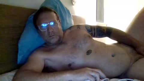 Snapshot of pulllin4u chatting on April 25, 2:36 pm pulllin4u online show from April 25, 2:36 pm