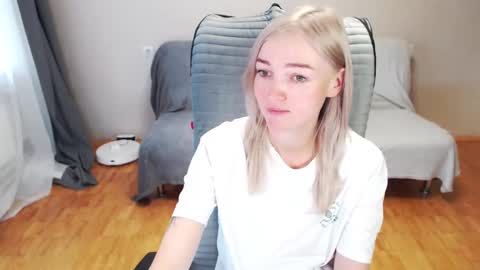 Polly online show from October 13, 4:34 am