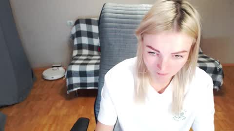 Polly online show from November 25, 4:45 am