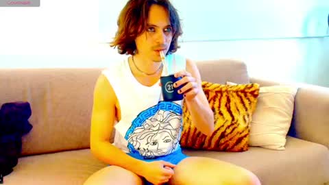 Snapshot of punktwink420 chatting on May 13, 11:33 pm Punktwink420 online show from May 13, 11:33 pm
