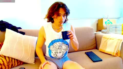Snapshot of punktwink420 chatting on May 20, 11:44 pm Punktwink420 online show from May 20, 11:44 pm