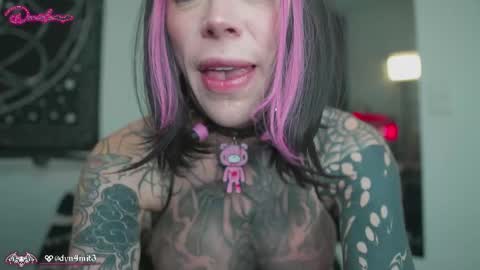 punkyfoxx online show from March 11, 1:06 pm