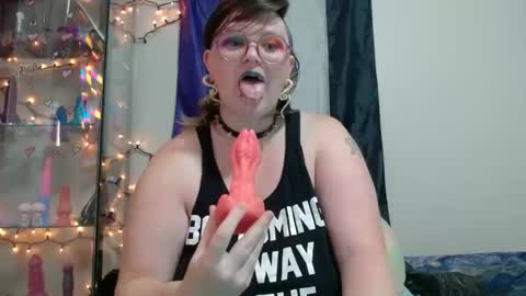 Snapshot of pupghostt chatting on June 7, 12:53 pm PupGhostt online show from June 7, 12:53 pm
