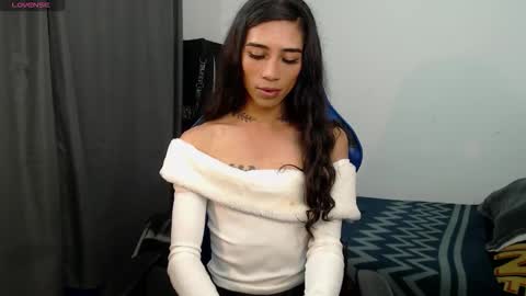 Cris online show from February 19, 5:42 pm