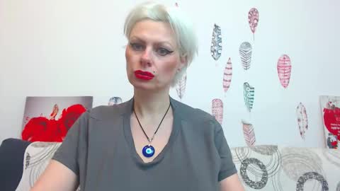 Snapshot of pure_seduce_wow chatting on February 23, 1:58 am Goldie online show from February 23, 1:58 am