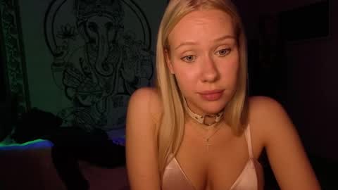 Megan online show from March 18, 7:50 pm