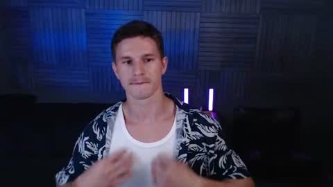 puremenshape online show from June 23, 6:28 pm
