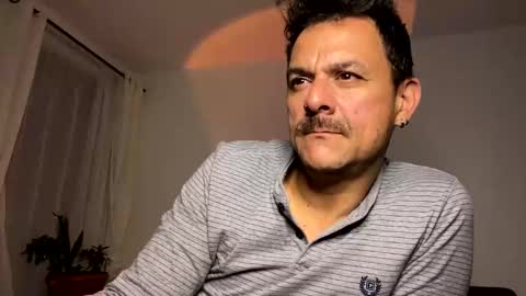 Snapshot of puro_love chatting on February 11, 3:22 am Puro Love online show from February 11, 3:22 am