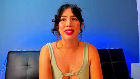 Snapshot of purplay_98 chatting on May 8, 1:00 am purplay_98 online show from May 8, 1:00 am