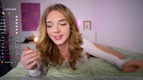 Snapshot of purple_baby chatting on January 12, 1:27 pm Sasha  wait you here 6 of November. will celebrate my B- day online show from January 12, 1:27 pm