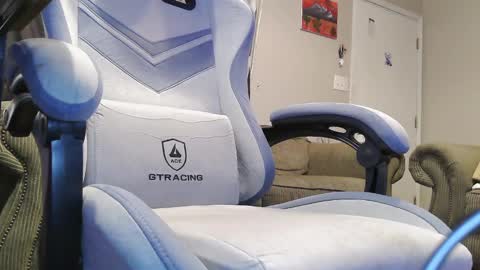 Snapshot of purpledragon7711 chatting on November 4, 3:22 pm purpledragon7711 online show from November 4, 3:22 pm