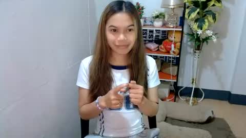 Snapshot of pussiswet_xx chatting on July 9, 3:27 pm jessy online show from July 9, 3:27 pm