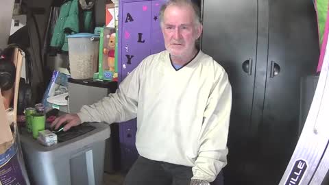 Snapshot of pussy_licker0127 chatting on December 9, 4:12 am Mark online show from December 9, 4:12 am