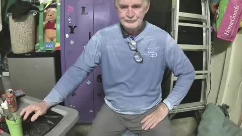 Snapshot of pussy_licker0127 chatting on December 25, 4:12 am Mark online show from December 25, 4:12 am