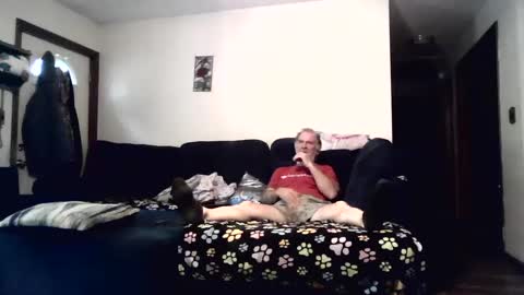 Snapshot of pussy_licker0127 chatting on October 7, 2:25 pm Mark online show from October 7, 2:25 pm