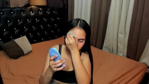 Anna online show from March 5, 6:26 pm