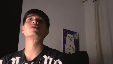 pussydestroyer23_ online show from February 17, 12:34 pm