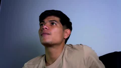 pussydestroyer23_ online show from February 23, 12:57 pm