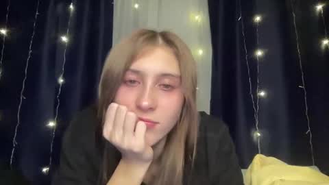 Snapshot of pussygir007 chatting on January 4, 6:51 pm pussygirl007 online show from January 4, 6:51 pm