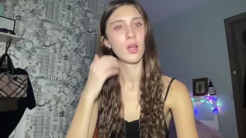 Snapshot of pussygir007 chatting on January 9, 8:34 am pussygirl007 online show from January 9, 8:34 am