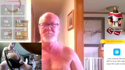 pussylover1365 online show from April 15, 8:53 pm