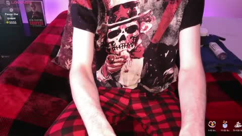 Snapshot of pussylover2182 chatting on January 6, 7:20 am pussylover2182 online show from January 6, 7:20 am