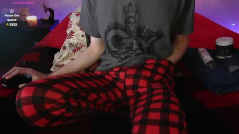 Snapshot of pussylover2182 chatting on January 23, 6:17 am pussylover2182 online show from January 23, 6:17 am