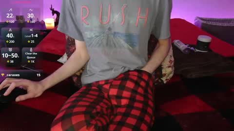 Snapshot of pussylover2182 chatting on February 5, 6:24 am pussylover2182 online show from February 5, 6:24 am