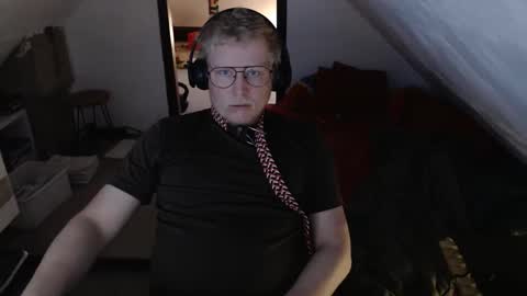 Snapshot of pussylovercb chatting on April 30, 7:04 am pussylovercb online show from April 30, 7:04 am