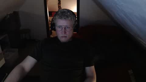 Snapshot of pussylovercb chatting on May 18, 9:20 pm pussylovercb online show from May 18, 9:20 pm