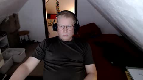 Snapshot of pussylovercb chatting on June 3, 11:24 am pussylovercb online show from June 3, 11:24 am