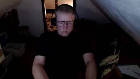 Snapshot of pussylovercb chatting on June 7, 8:34 pm pussylovercb online show from June 7, 8:34 pm