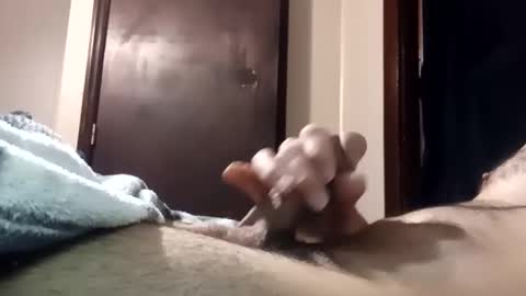 Pussyluver520 online show from April 3, 9:57 pm