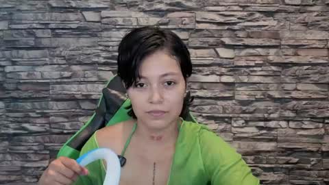 Snapshot of qadeshoficial chatting on June 18, 6:56 pm Qadesh online show from June 18, 6:56 pm