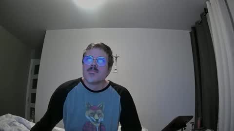 Snapshot of qc4h20 chatting on March 26, 3:12 am horny fox online show from March 26, 3:12 am