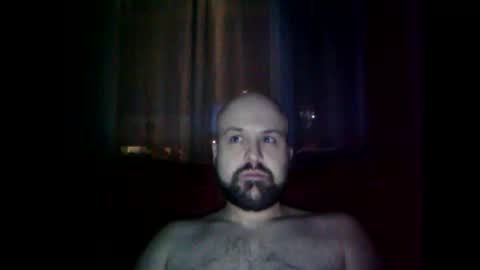 Snapshot of quebecboy233 chatting on January 13, 1:45 am quebecboy233 online show from January 13, 1:45 am