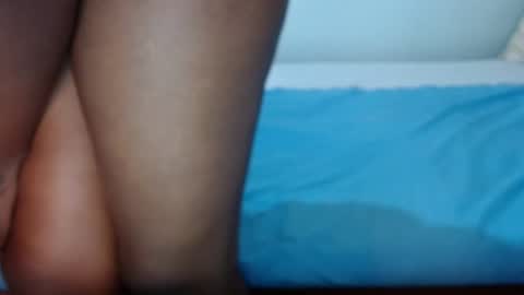 Snapshot of queen_12344 chatting on December 30, 9:48 am emmie online show from December 30, 9:48 am