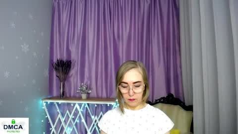 Snapshot of queen_a_n_i chatting on April 23, 12:29 pm A N I Ill be here on December 1st online show from April 23, 12:29 pm