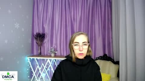 Snapshot of queen_a_n_i chatting on April 29, 8:18 am A N I Ill be here on December 1st online show from April 29, 8:18 am