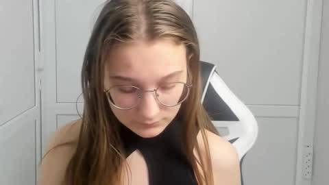 Amelie online show from March 20, 7:57 am