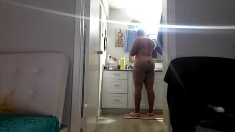 Snapshot of queen_anita chatting on June 25, 1:37 pm QnAnitaDix online show from June 25, 1:37 pm