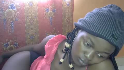 Snapshot of queen_banice chatting on September 30, 10:31 am queen_banice online show from September 30, 10:31 am