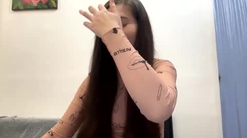 Snapshot of queen_chatur chatting on January 10, 3:37 pm Viktoria online show from January 10, 3:37 pm