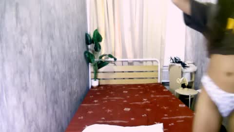 queen_gia online show from April 20, 12:24 am